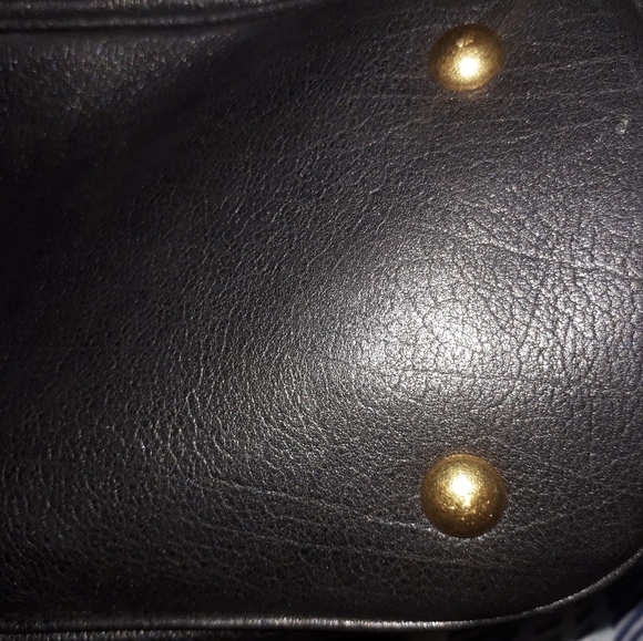 Yves Saint Laurent Muse Handbag - Picture 2 of 8